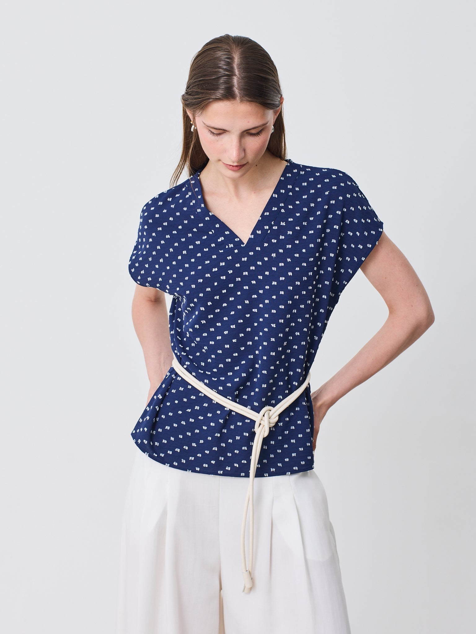 Camisa cuello pico manga corta