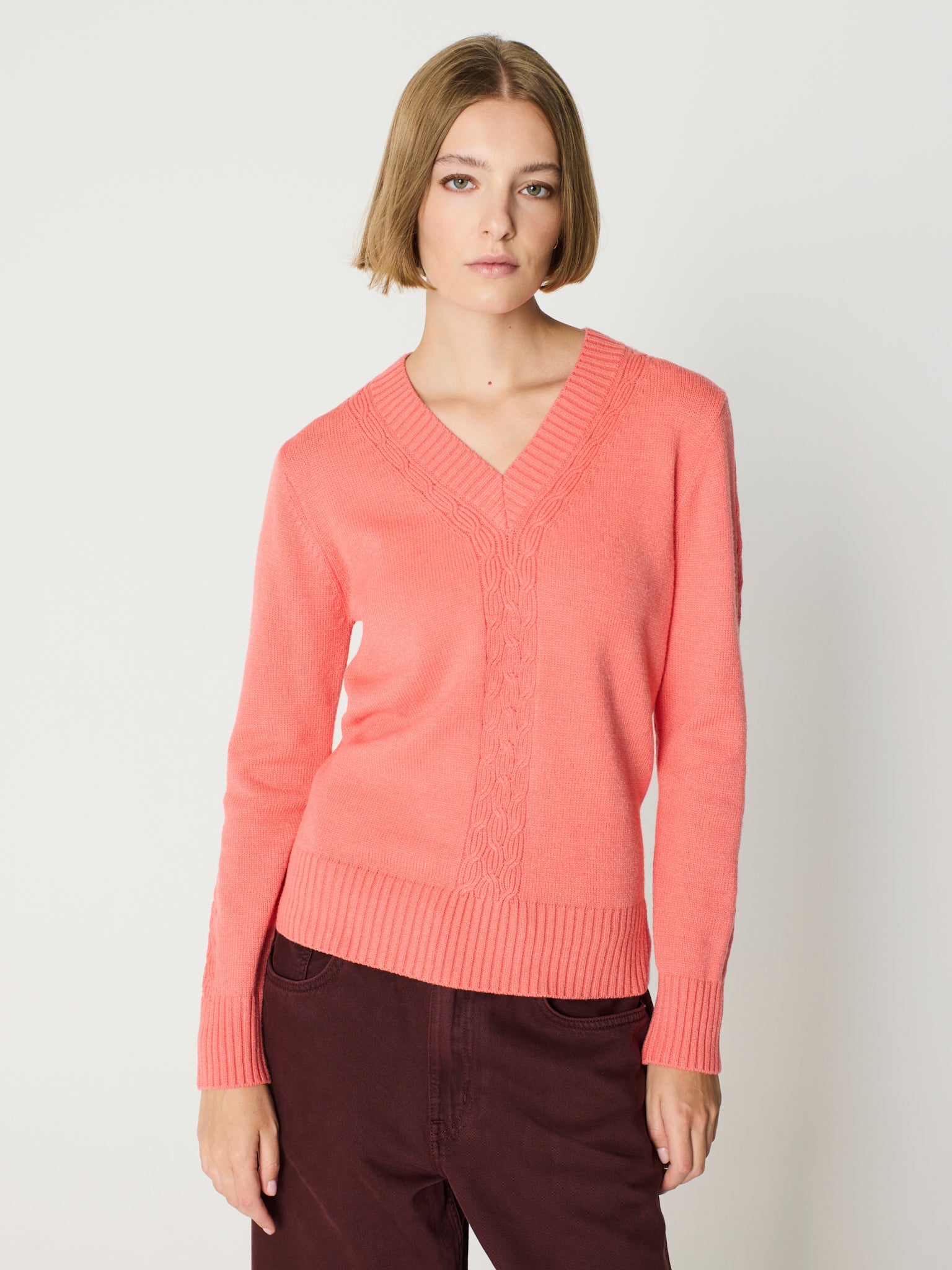 Jersey trenzado cuello pico
