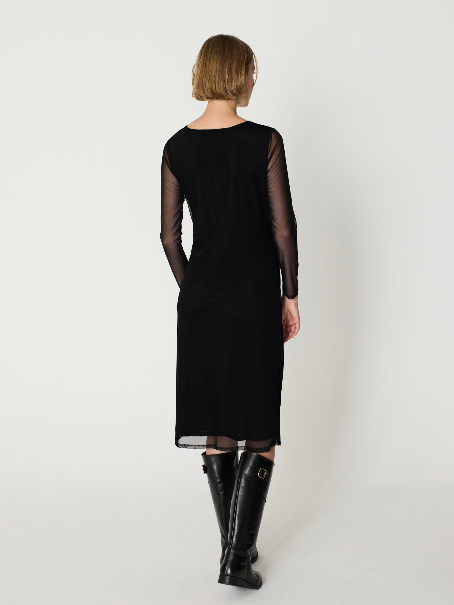 Vestit de tul amb arrufa