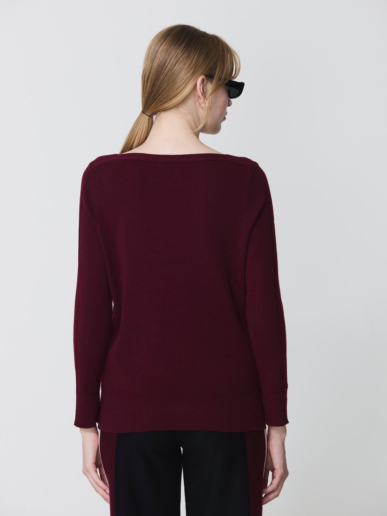 Boat neck sweater