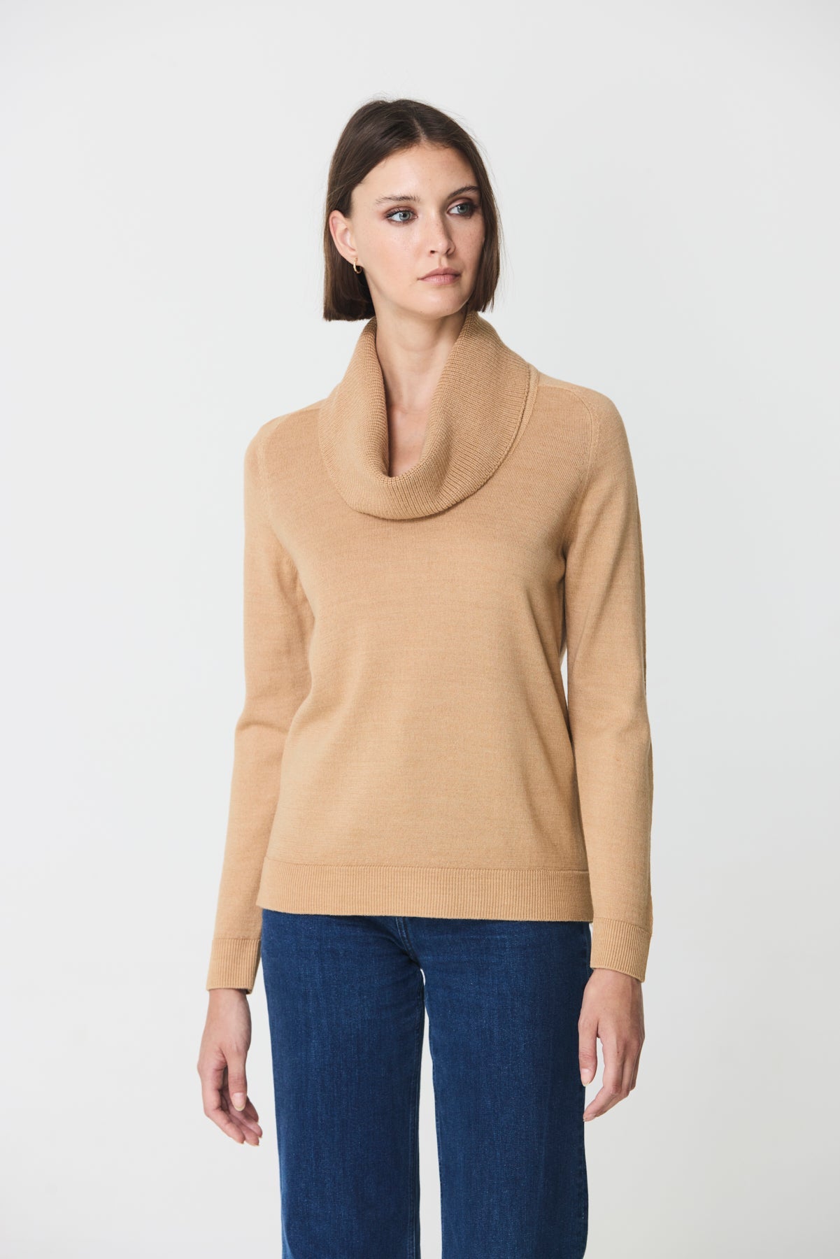 Cowl neck jumper