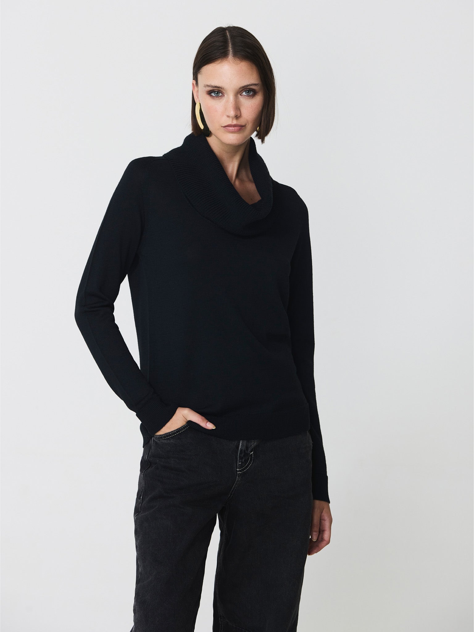 Cowl neck jumper