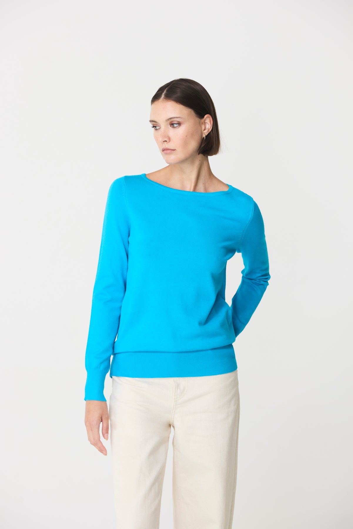 Boat neck sweater