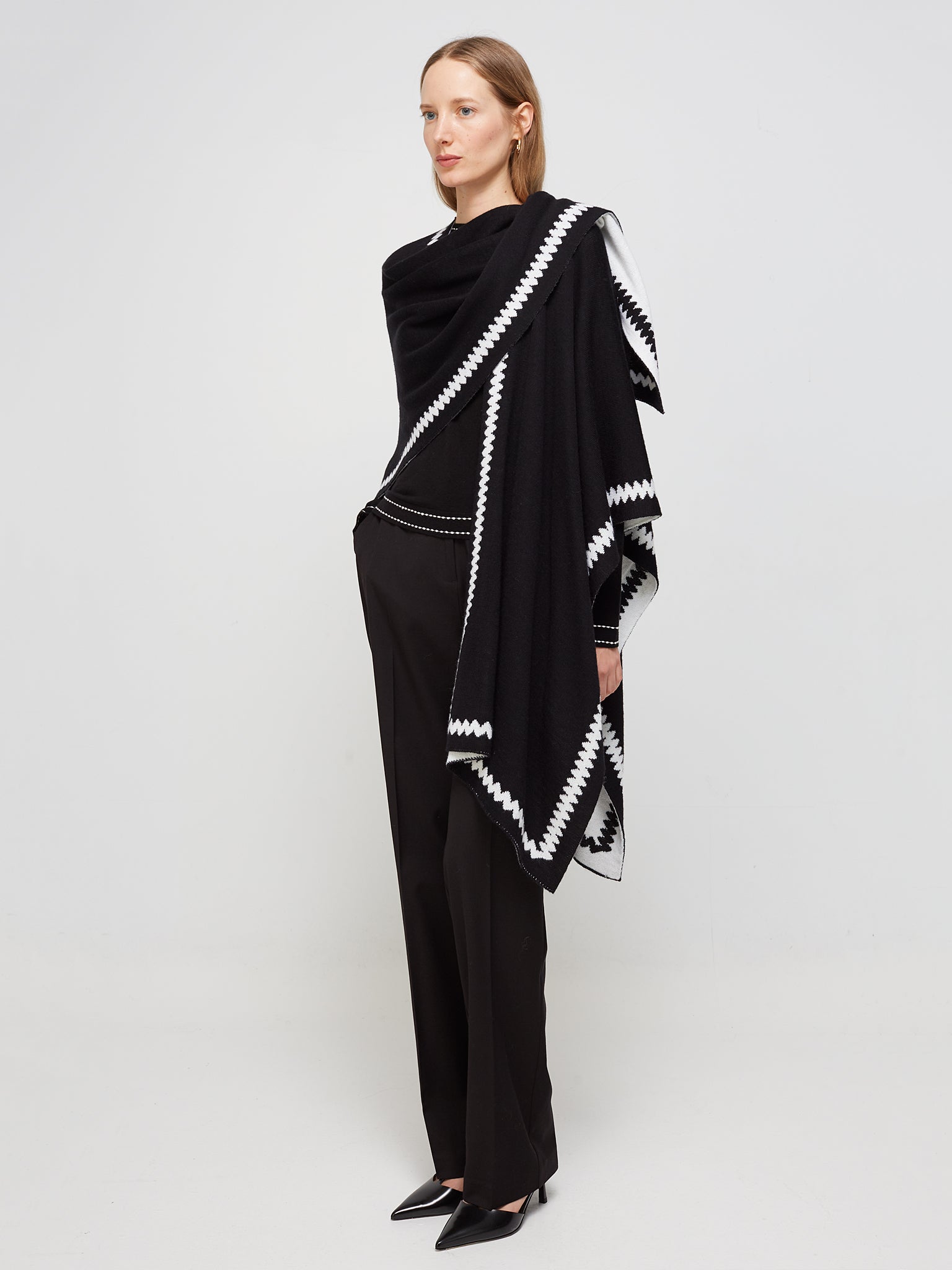 Poncho jaquard en zig -zag