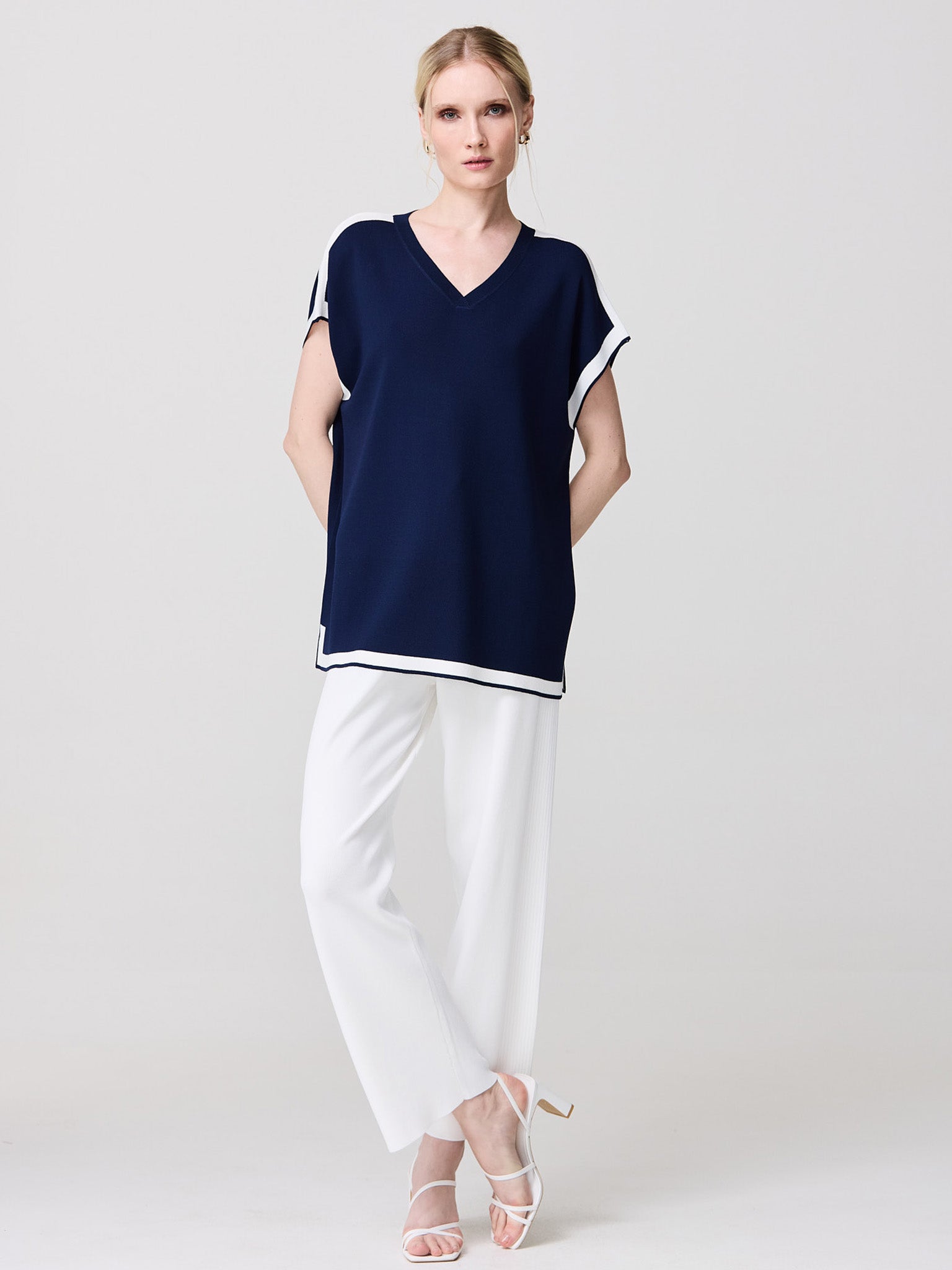 Dropped shoulder tunic with square design