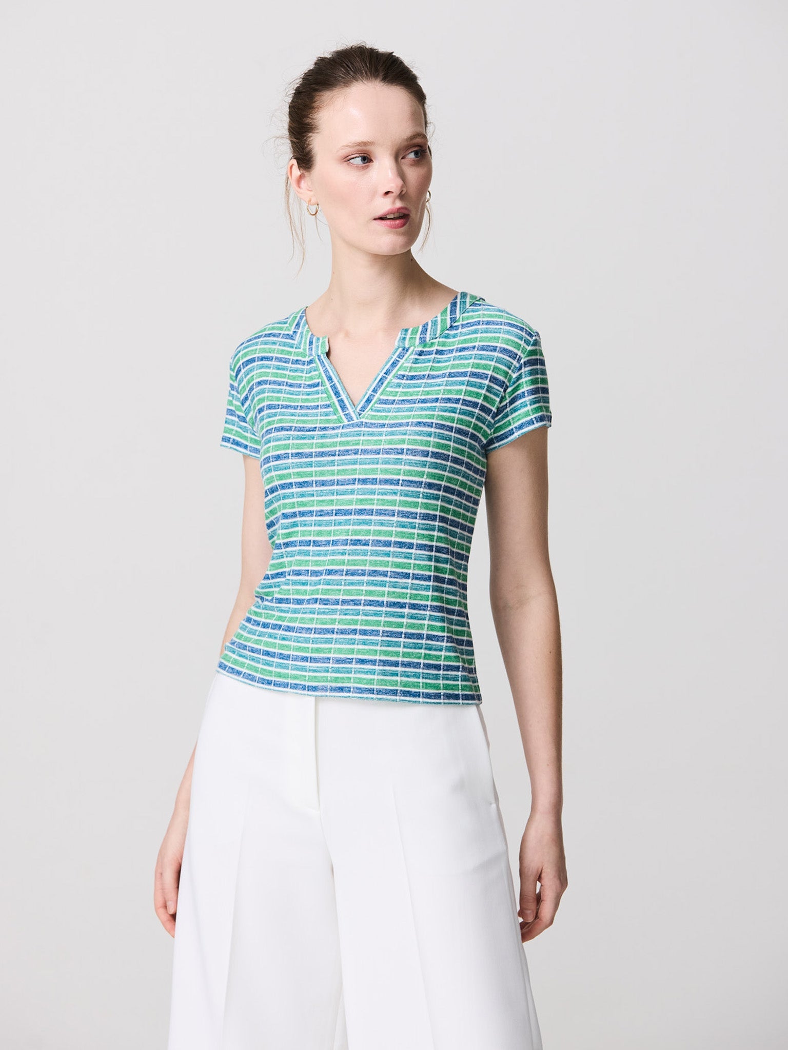 Tricolor top with chilalba collar