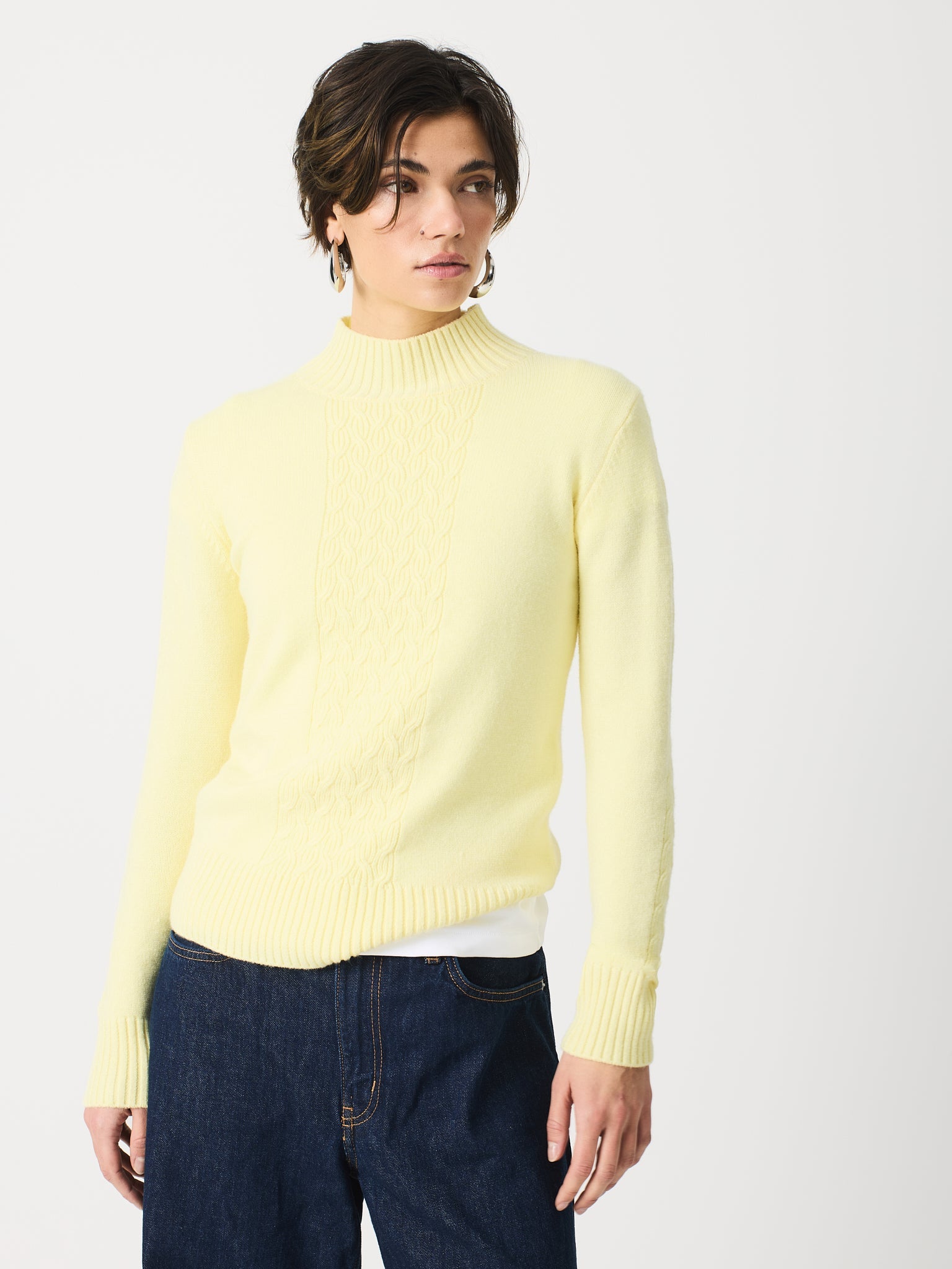 Jersey trenzado cuello alto