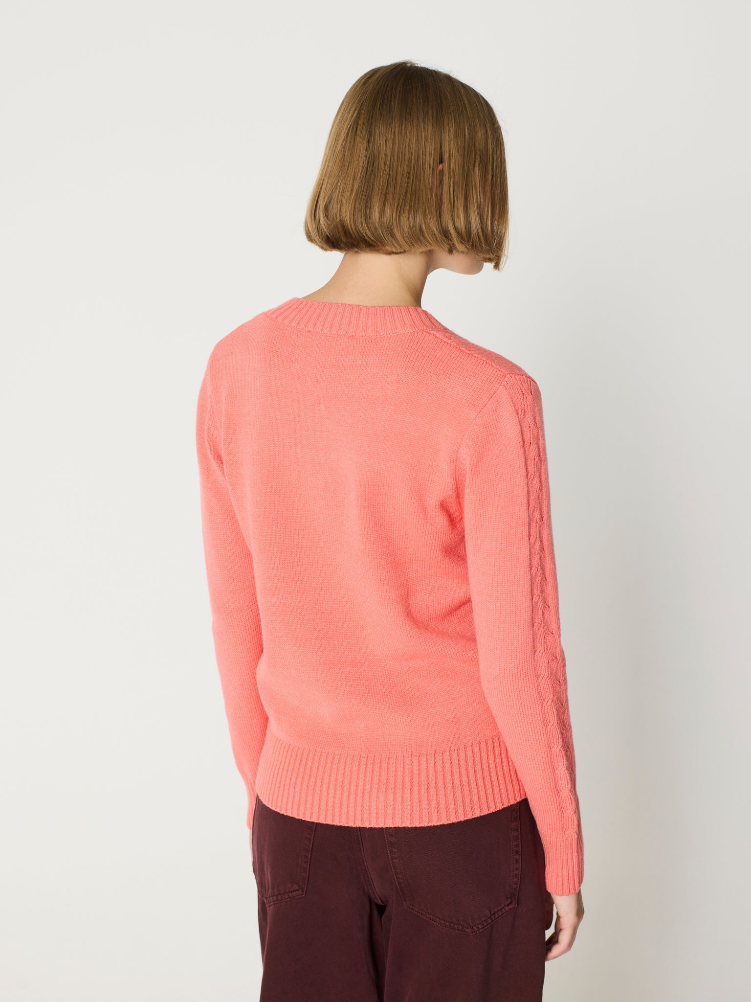 Jersey trenzado cuello pico