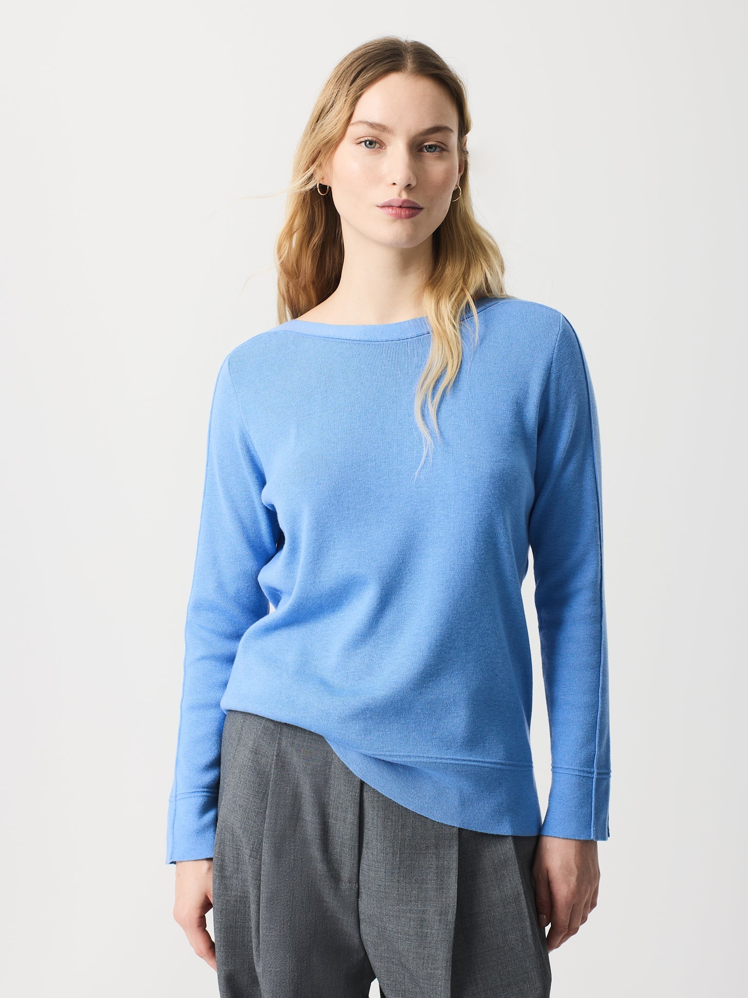 Jersey con nervios en el cuello