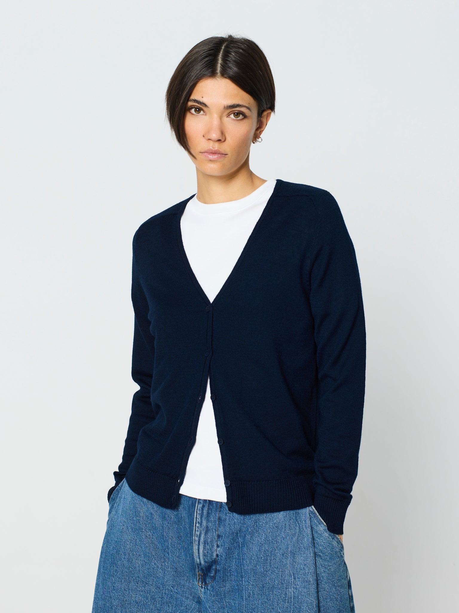 Chaqueta básica cuello pico